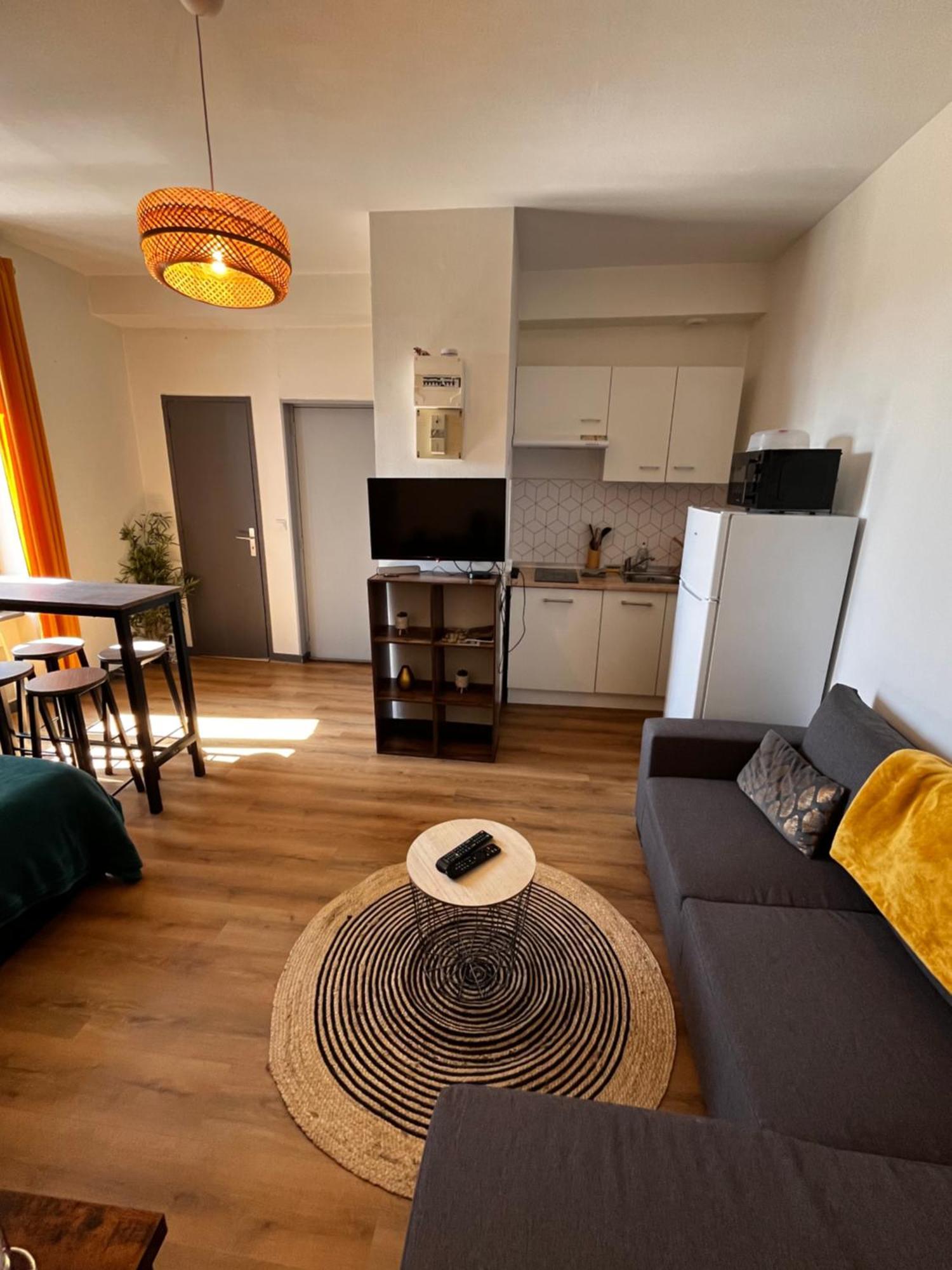 Studio Lorient Proche Centre Gare Wifi Netflix Exteriör bild